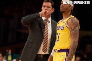  斯图加特主帅赛后炮轰裁判误判